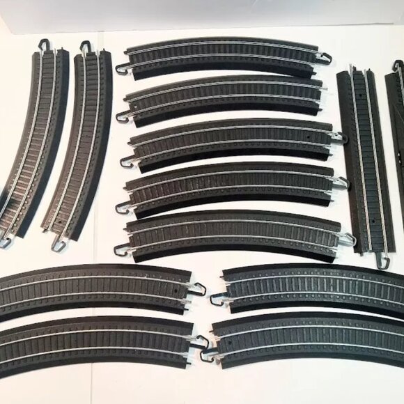 BACHMANN HO Scale R 30 Curved E-Z Train Tracks Lot of 13 - Picture 4 of 4